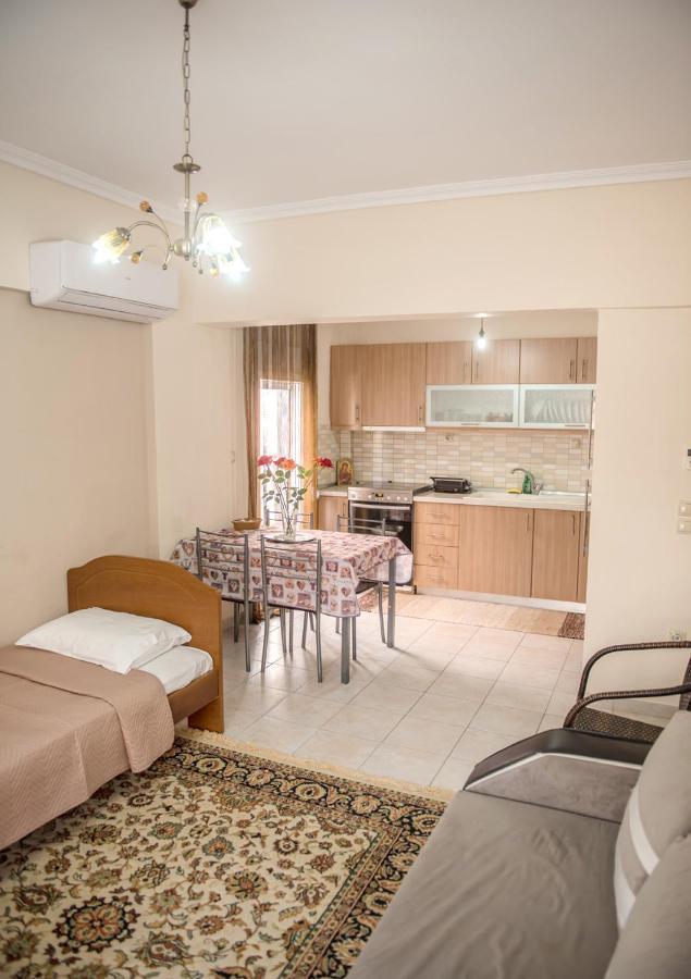 Ferienwohnung Savvas Nea Plagia Exterior foto